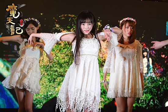 《魔天记》SNH48现身《魔天记》发布会引爆全场